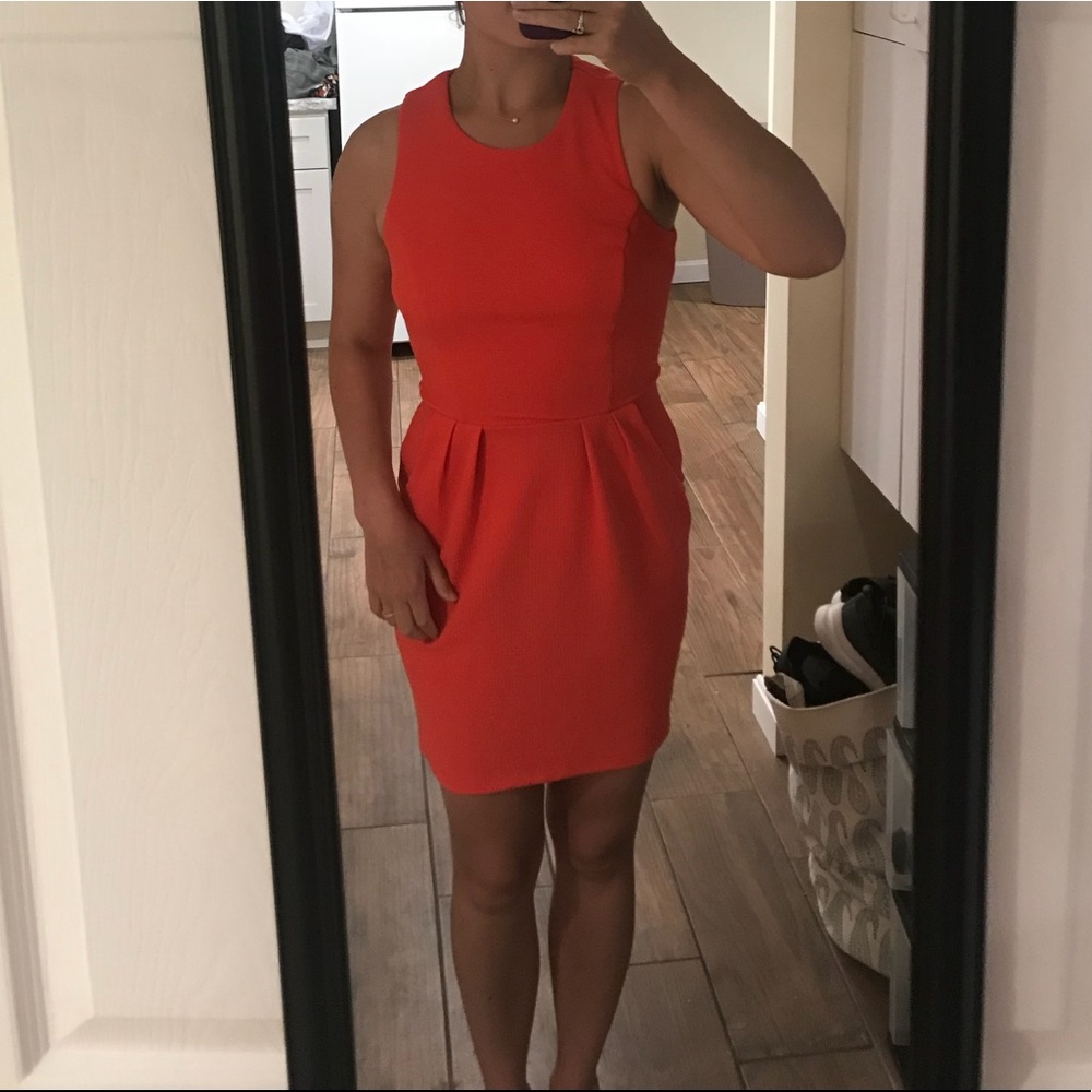 Peach Flattering Pocketed Dress